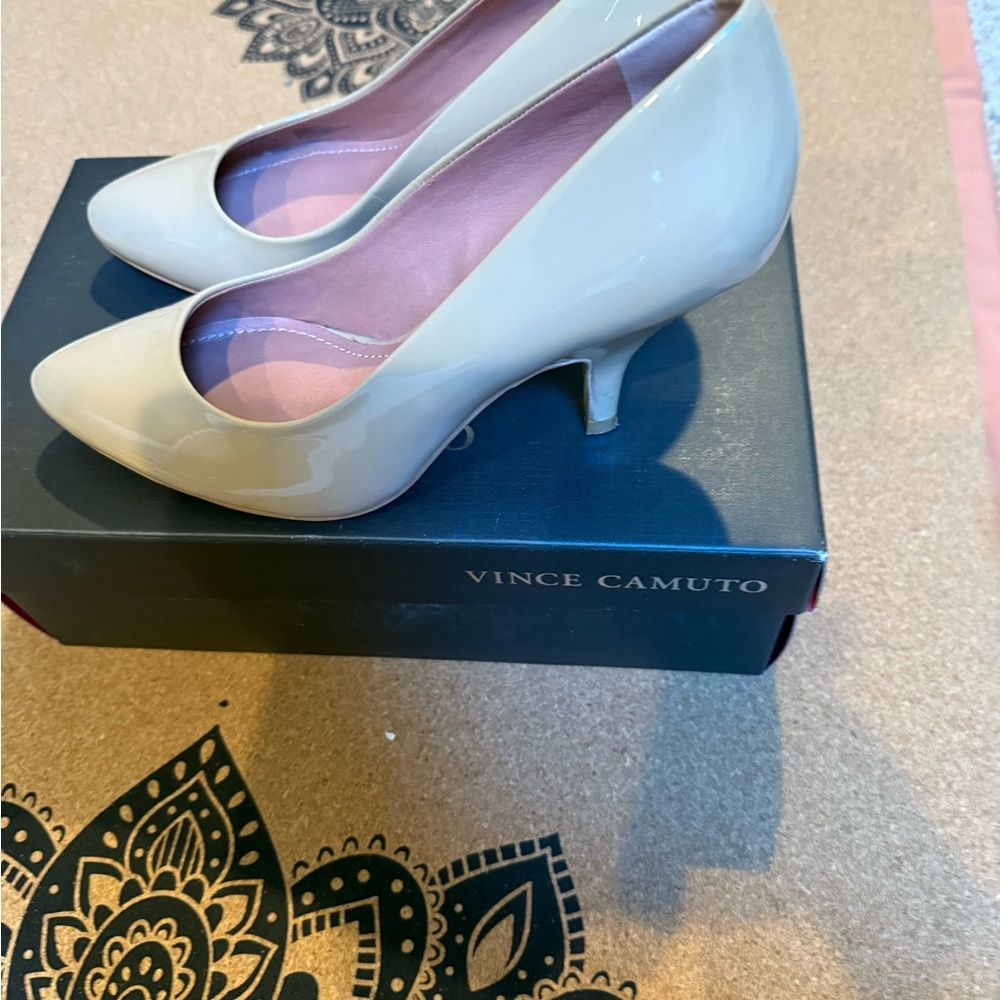 Vince Camuto Women's patent leather nude/tan 2” heels. Worn once - EUC
